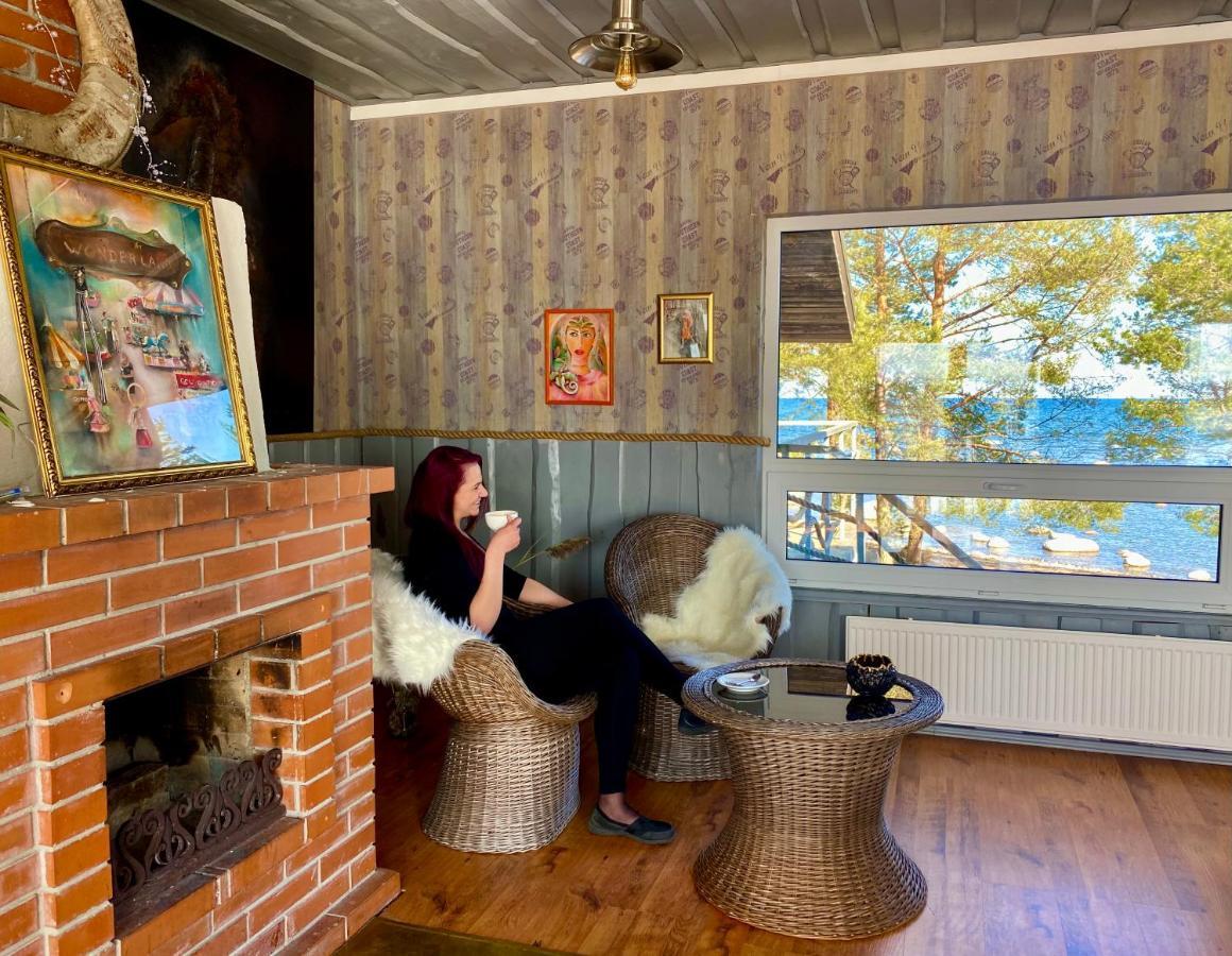 Vergi Sadam & Restoran Wirkes' Dış mekan fotoğraf